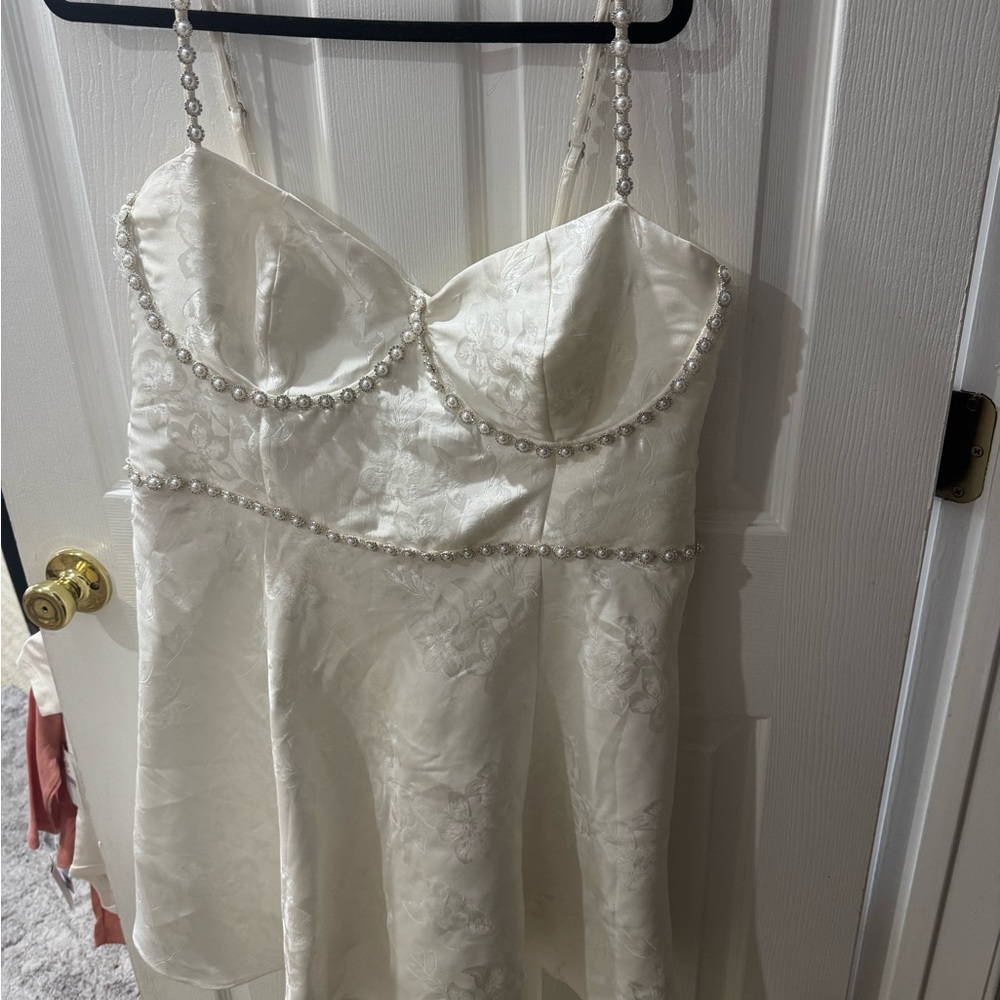 V. Chapman White Midi Dress - Picture 3 of 6